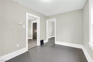 427 Black St, Akron, OH 44306 - Photo 13