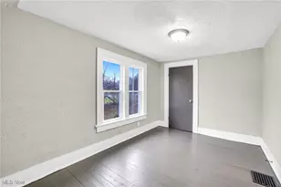 427 Black St, Akron, OH 44306 - Photo 21