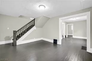 427 Black St, Akron, OH 44306 - Photo 9