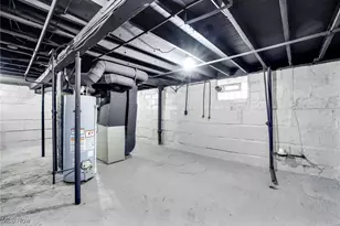 427 Black St, Akron, OH 44306 - Photo 27