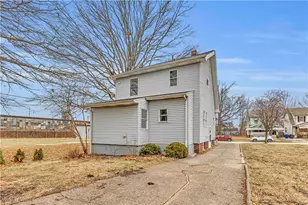 1698 Wickford Rd, Loveland, OH 44112 - Photo 3