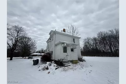 2849 McGuffey Road, Youngstown, OH 44505 - Photo 3