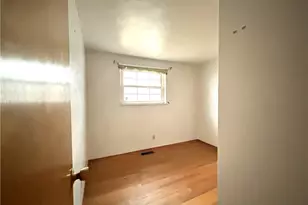 225 Petrick Ave, Mingo Junction, OH 43938 - Photo 19