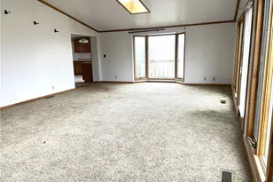 225 Petrick Ave, Mingo Junction, OH 43938 - Photo 11