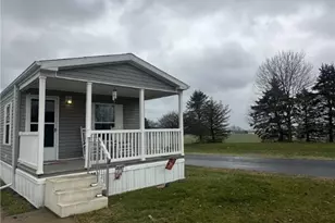 4790 Snowdrift Ln, Zanesville, OH 43701 - Photo 3