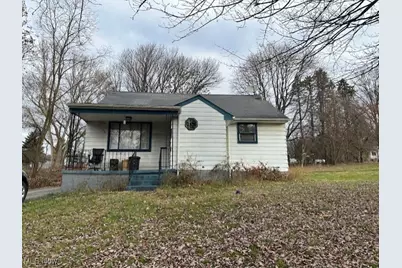 72 Van Buren Street, Campbell, OH 44405 - Photo 1