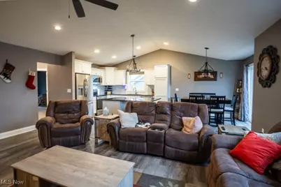 937 Crockett Circle, Canal Fulton, OH 44614 - Photo 5