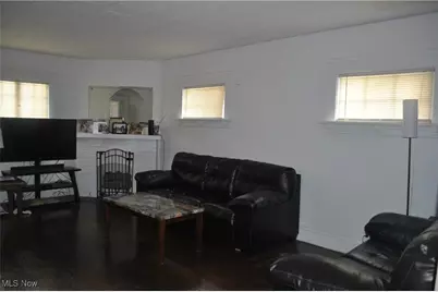 11907 Mount Overlook Avenue, Loveland, OH 44120 - Photo 3