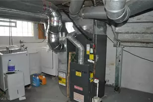 11907 Mt Overlook Ave, Loveland, OH 44120 - Photo 17