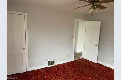 2351 S Freedom Avenue, Alliance, OH 44601 - Photo 13