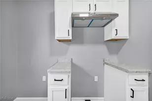 2153 W 106th St, Loveland, OH 44102 - Photo 17