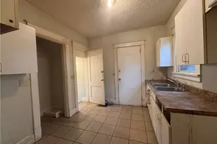 1644 Jacobs Rd, Youngstown, OH 44505 - Photo 3