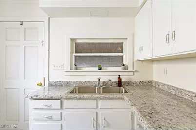 642 Parkman Road NW, Warren, OH 44485 - Photo 3