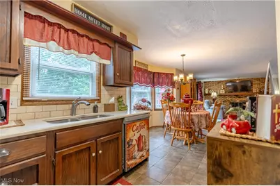 5161 Johnnycake Ridge NE, Canton, OH 44705 - Photo 15