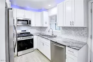 11916 Wayland Ave, Loveland, OH 44111 - Photo 3