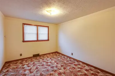 4344 Crestwood Street NW, Canton, OH 44708 - Photo 15