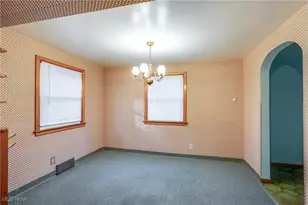 4344 Crestwood St NW, Canton, OH 44708 - Photo 9