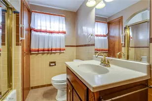 4344 Crestwood St NW, Canton, OH 44708 - Photo 17