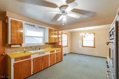 4344 Crestwood Street NW, Canton, OH 44708 - Photo 13