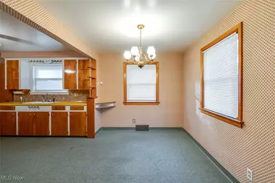 4344 Crestwood Street NW, Canton, OH 44708 - Photo 7