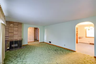 4344 Crestwood Street NW, Canton, OH 44708 - Photo 5