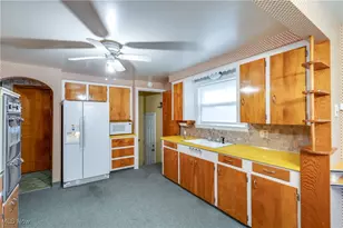 4344 Crestwood St NW, Canton, OH 44708 - Photo 11