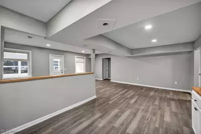 295 E 238th Street, Euclid, OH 44123 - Photo 17