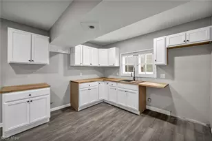 295 E 238th St, Euclid, OH 44123 - Photo 13