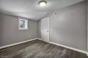 295 E 238th St, Euclid, OH 44123 - Photo 19