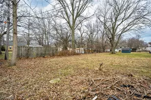 295 E 238th St, Euclid, OH 44123 - Photo 37