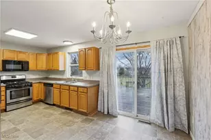 854 Longbrook Dr, Wadsworth, OH 44281 - Photo 7