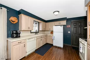 1769 22nd St SW, Massillon, OH 44647 - Photo 23