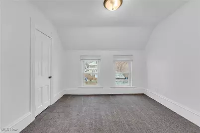 9618 Willard Avenue, Loveland, OH 44102 - Photo 15