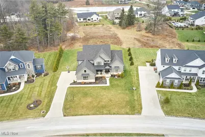 2071 Lanterman Circle, Hinckley, OH 44233 - Photo 35