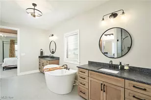 2071 Lanterman Cir, Hinckley, OH 44233 - Photo 13