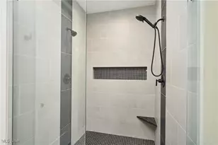 2071 Lanterman Cir, Hinckley, OH 44233 - Photo 15