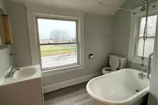 1419 S Main St, Akron, OH 44301 - Photo 7