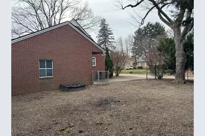 3053 Helen Place NW, Canton, OH 44708 - Photo 35