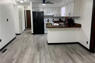 3149 Broadvue Cir, Zanesville, OH 43701 - Photo 5