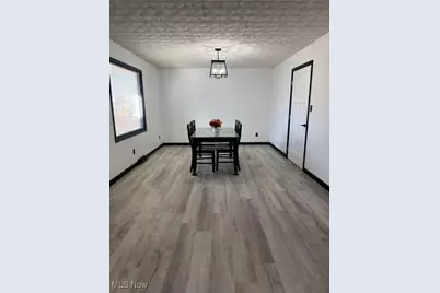 3149 Broadvue Circle, Zanesville, OH 43701 - Photo 9