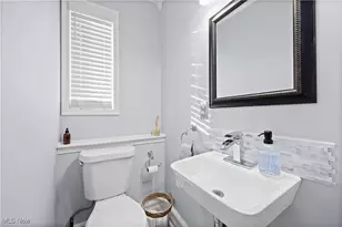 611 West St, Amherst, OH 44001 - Photo 13