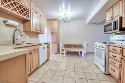 962 E 348th Street, Eastlake, OH 44095 - Photo 15