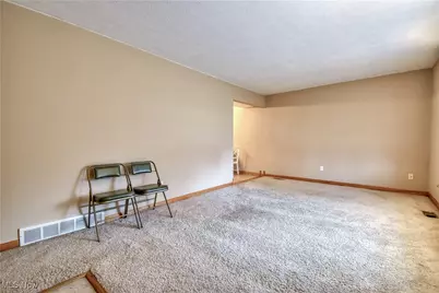 962 E 348th Street, Eastlake, OH 44095 - Photo 5