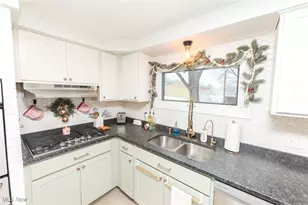 975 Colony Dr, Aurora, OH 44202 - Photo 15