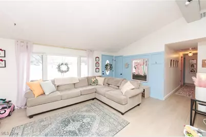 975 Colony Drive, Aurora, OH 44202 - Photo 3