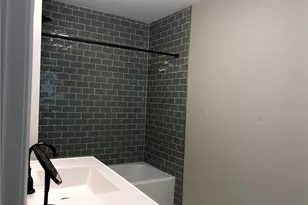 330 Foundry St, Medina, OH 44256 - Photo 7