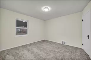 766 E 232nd St, Euclid, OH 44123 - Photo 23