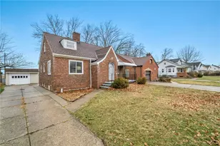 766 E 232nd St, Euclid, OH 44123 - Photo 3