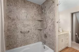 9693 Martinique Dr, Concord, OH 44060 - Photo 25