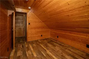 254 Tyler Ave, Cuyahoga Falls, OH 44221 - Photo 27